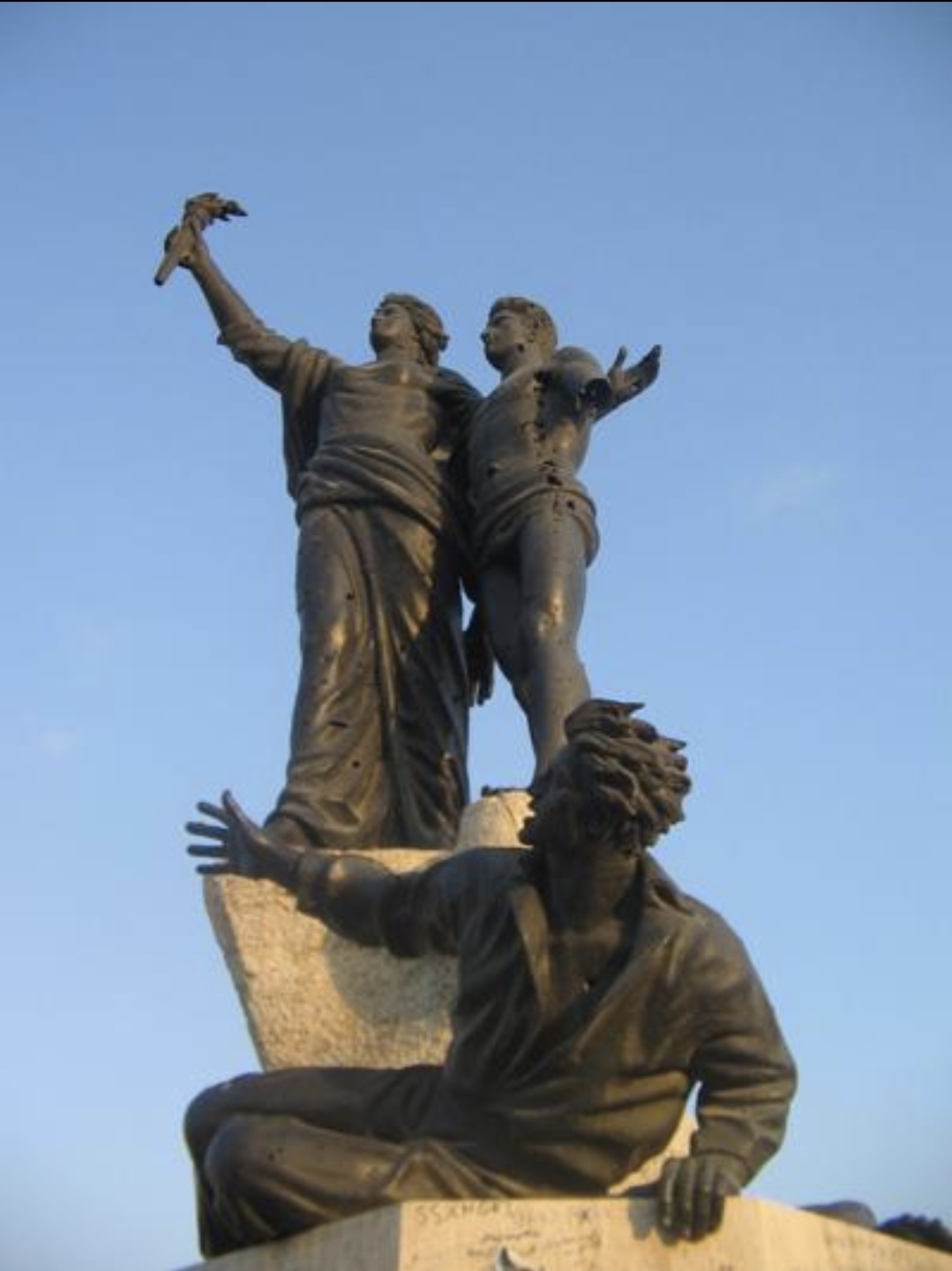 Deux fêtes des martyrs pour une souveraineté inachevée