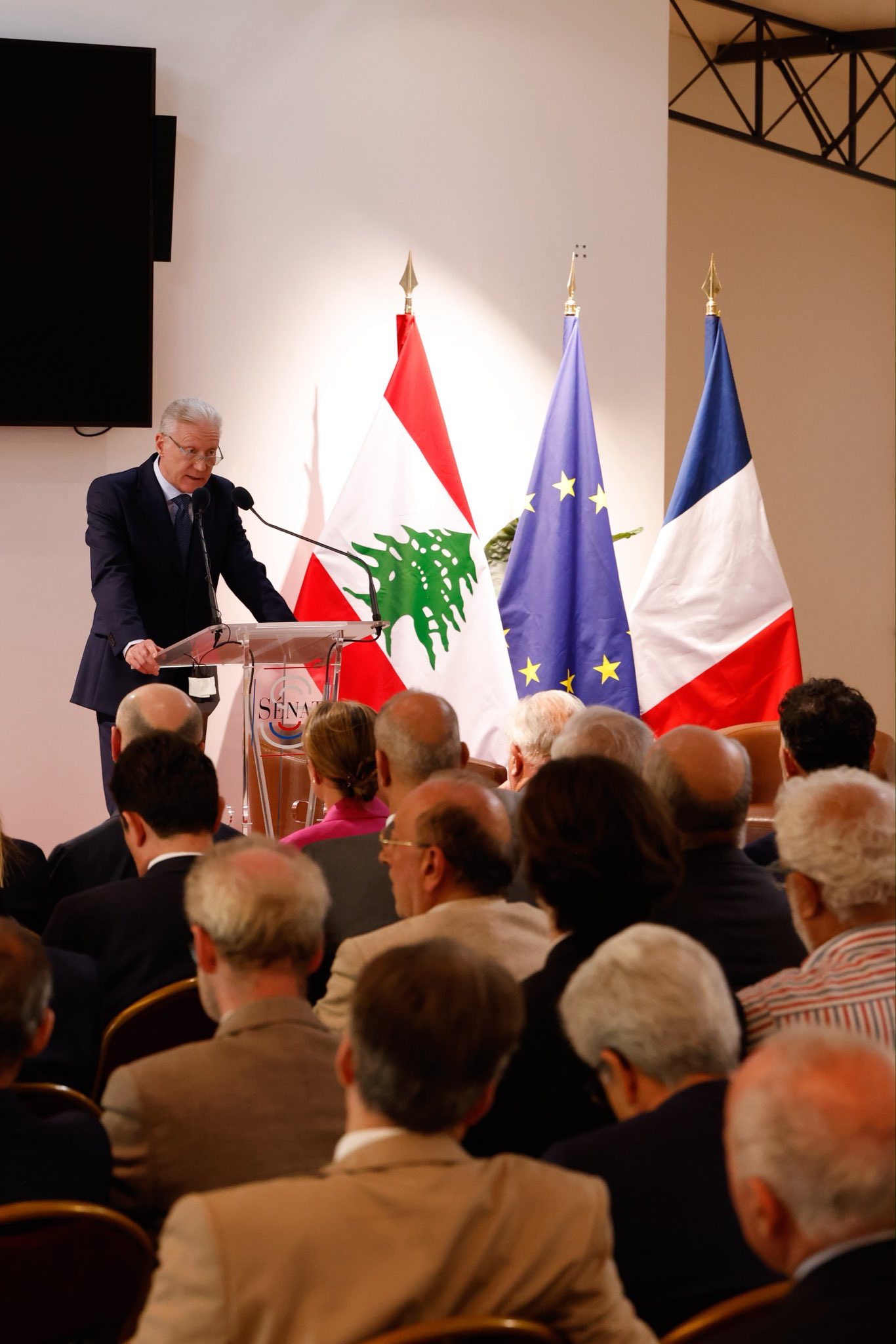 La souveraineté ne se proclame pas